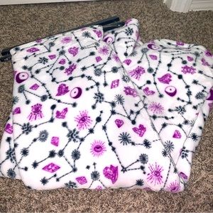 Halloween Black Constellation and Purple Crystals Throw Blanket Witches Mysti